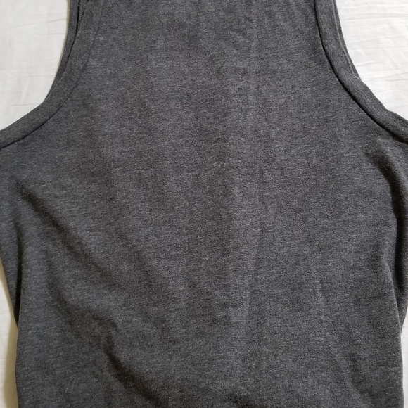 Pink tank top. Tag is missing but is xsmall. Cropped with raw hem. Soft & comfy - Picture 3 of 3